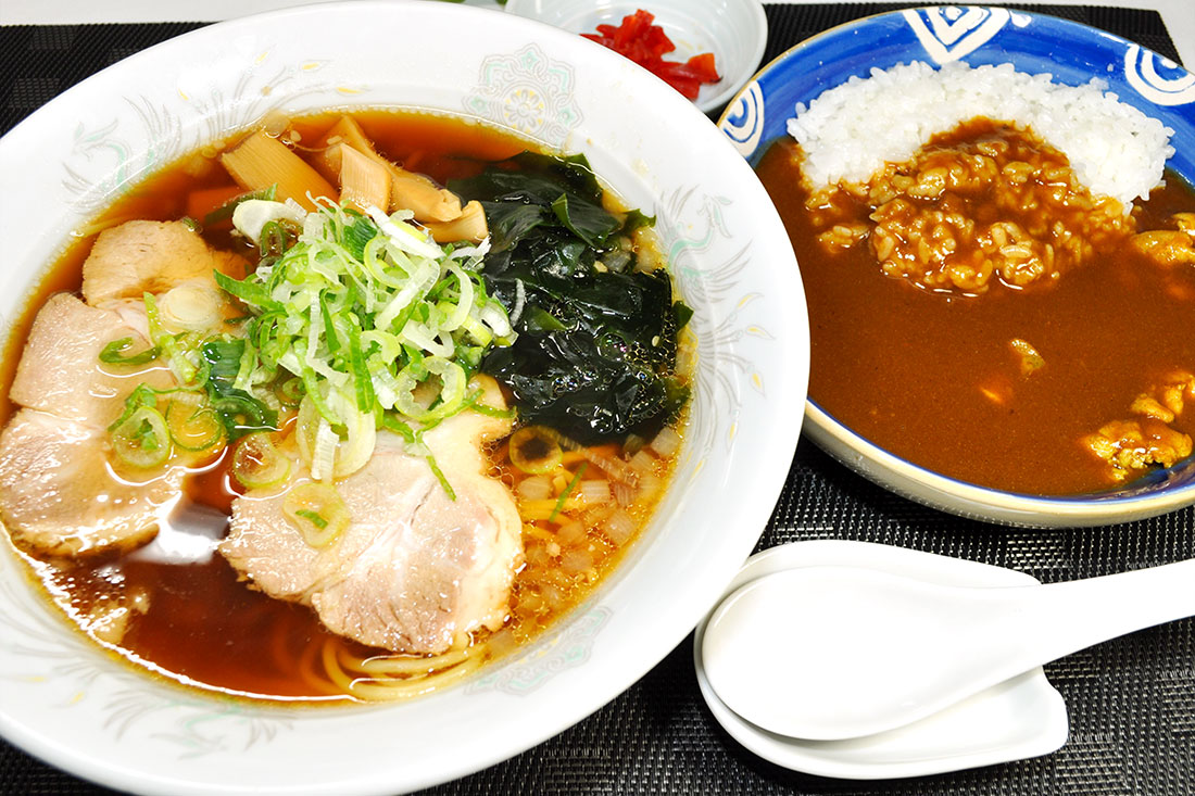 醬油ラーメンセット　小カレー付